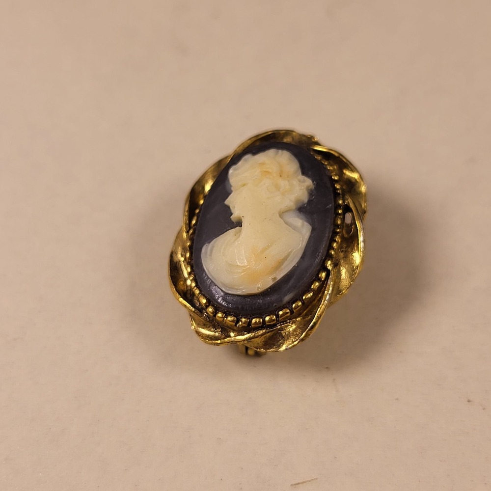 Vintage Cameo Brooch Small Gold Tone Grey Cream Victorian Revival Pin